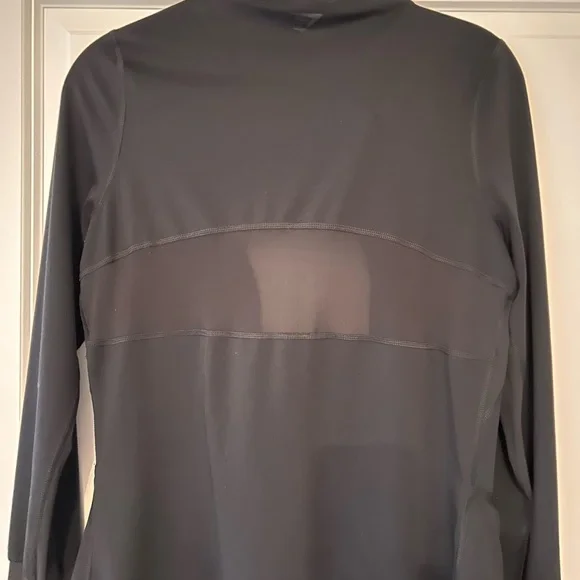 Gymshark Women's Black Jacket - Picture 3 of 3